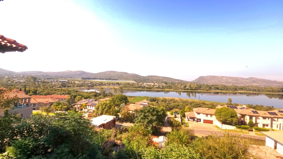 3 Bedroom Property for Sale in Birdwood Estate North West